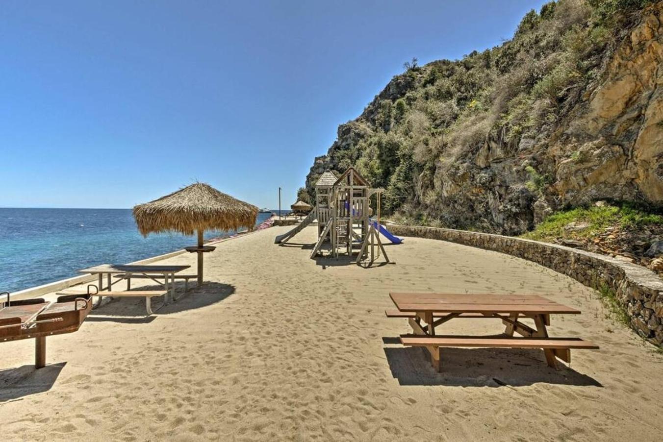 Lux Oceanfront Villa With Breathtaking Views アバロン エクステリア 写真